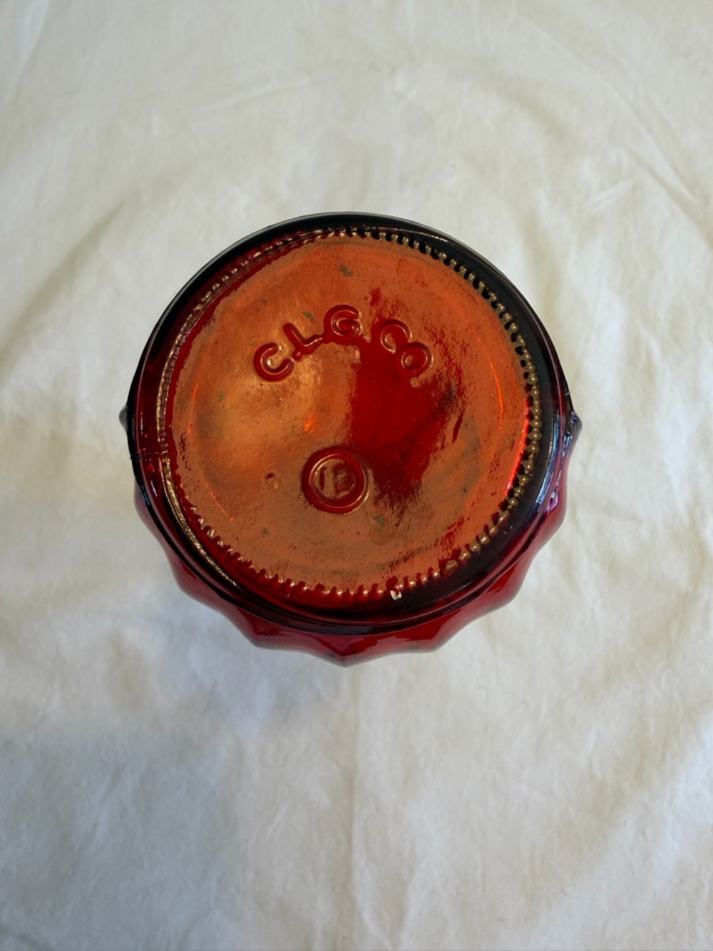 Red Glass Bud Vase - Elegant Home Accent - Picture 5 of 6